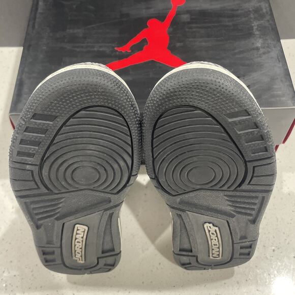 Jordan 3 Retro Hide N' Sneak Size 6.5Y /8W Black Elephant DX6665-100 - Picture 13 of 16